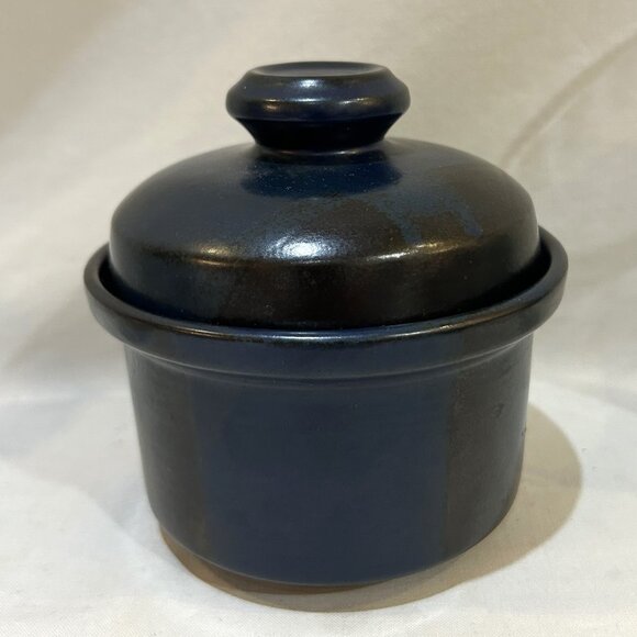 Iron Mountain Stoneware Lidded Sugar Bowl Blue Ridge Pattern EUC - Picture 1 of 10
